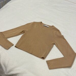 Zara tan crop sweater size medium